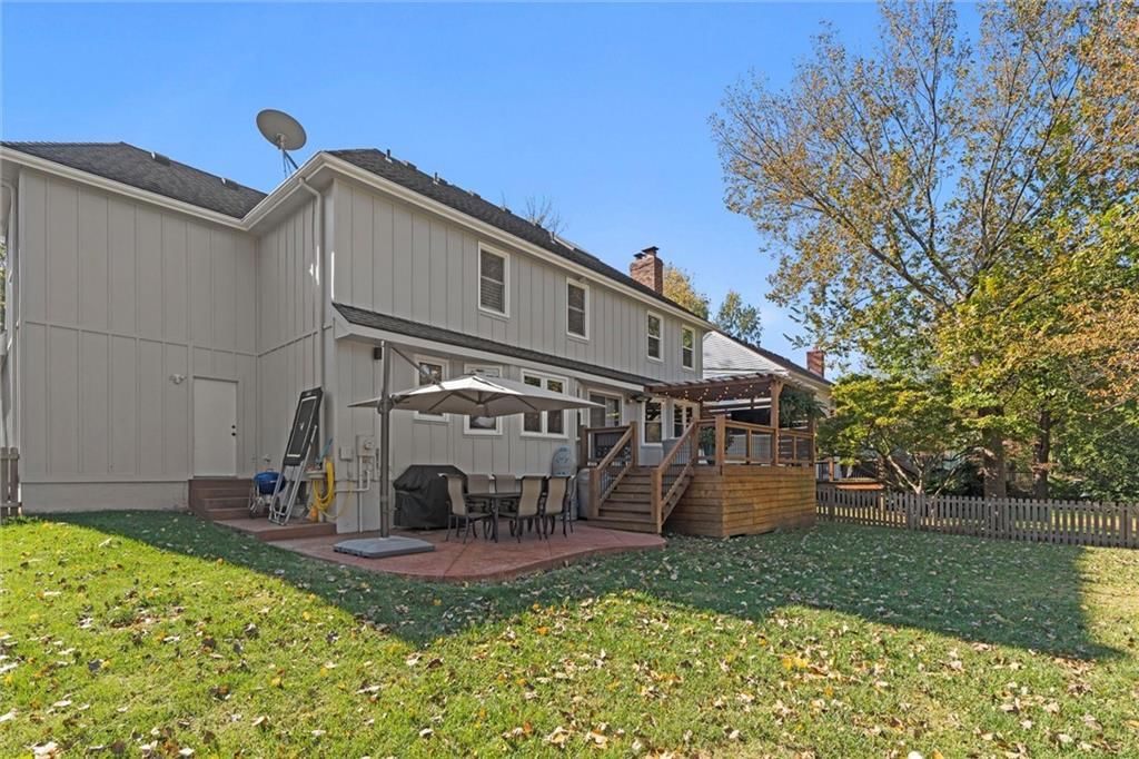 8110 W 117th Street — photo 49