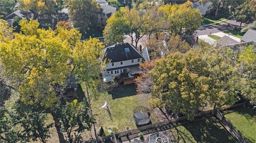 8110 W 117th Street — photo 51