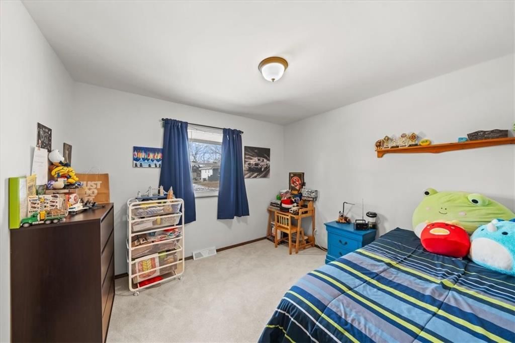 604 NE 1st Street — photo 11
