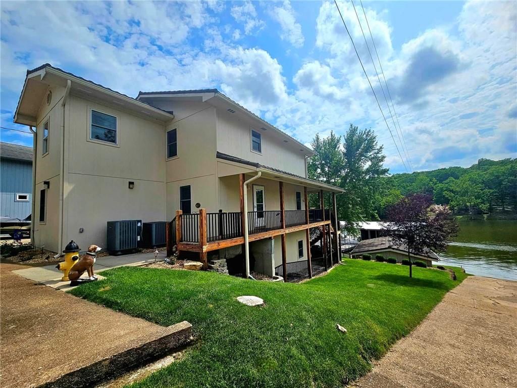 1185 Oval Road — photo 3