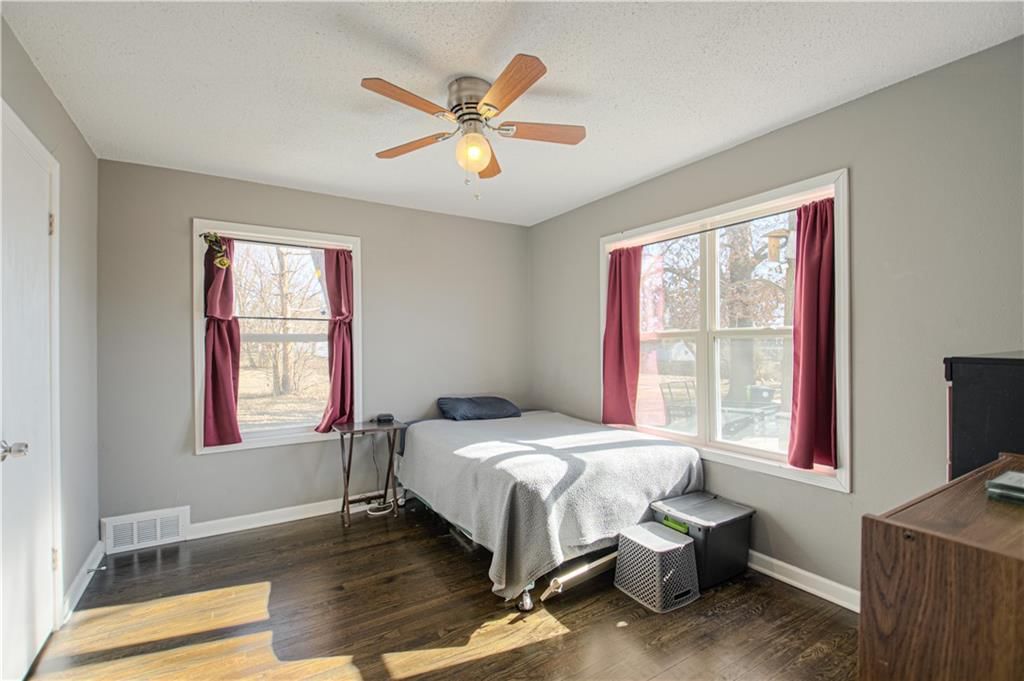 513 S Cedar Street — photo 15
