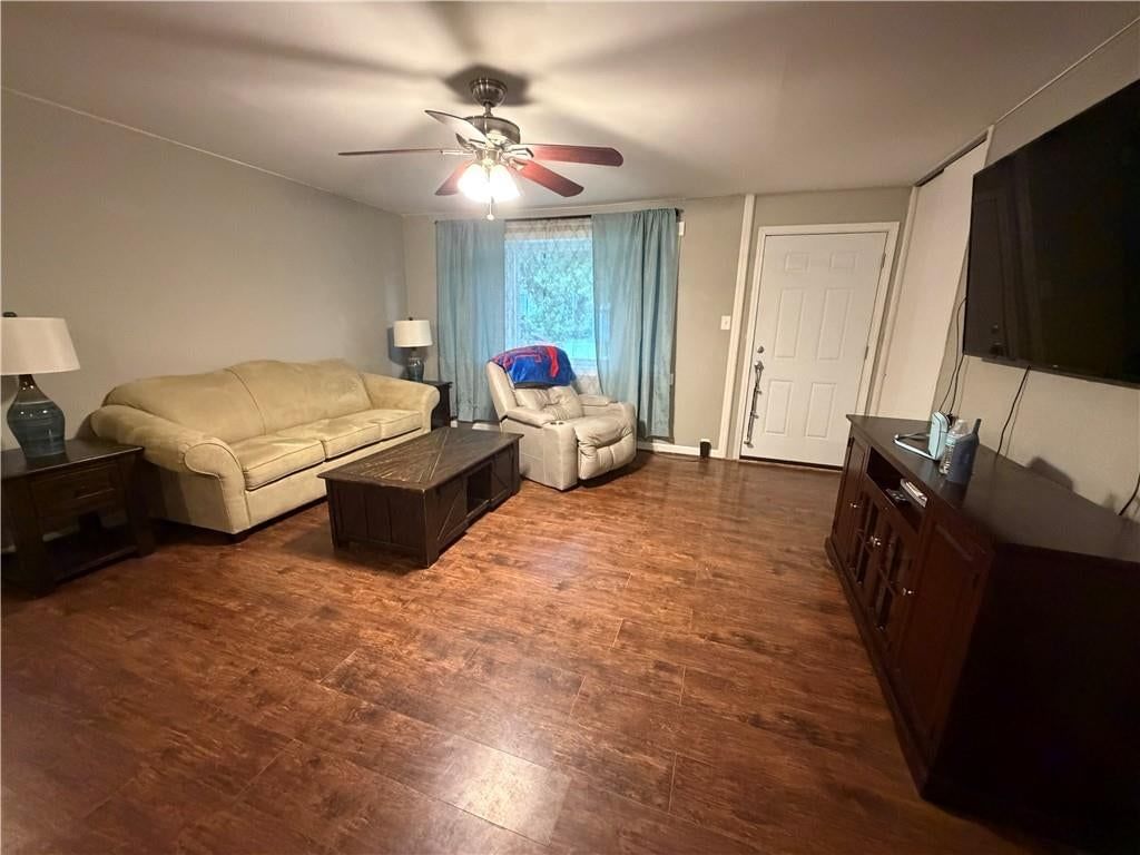 4515 N Troost Avenue — photo 4