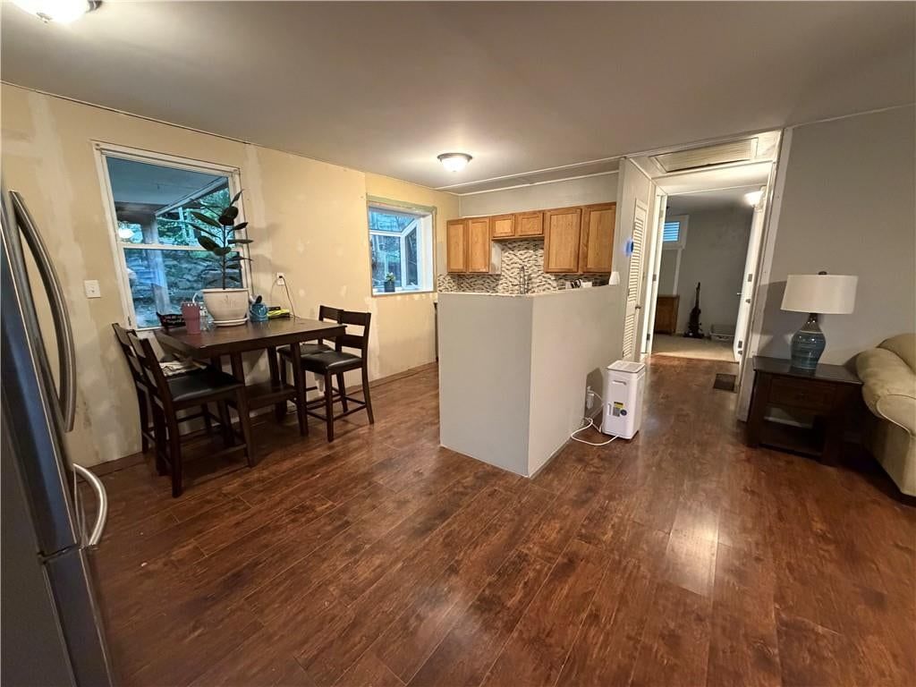 4515 N Troost Avenue — photo 5