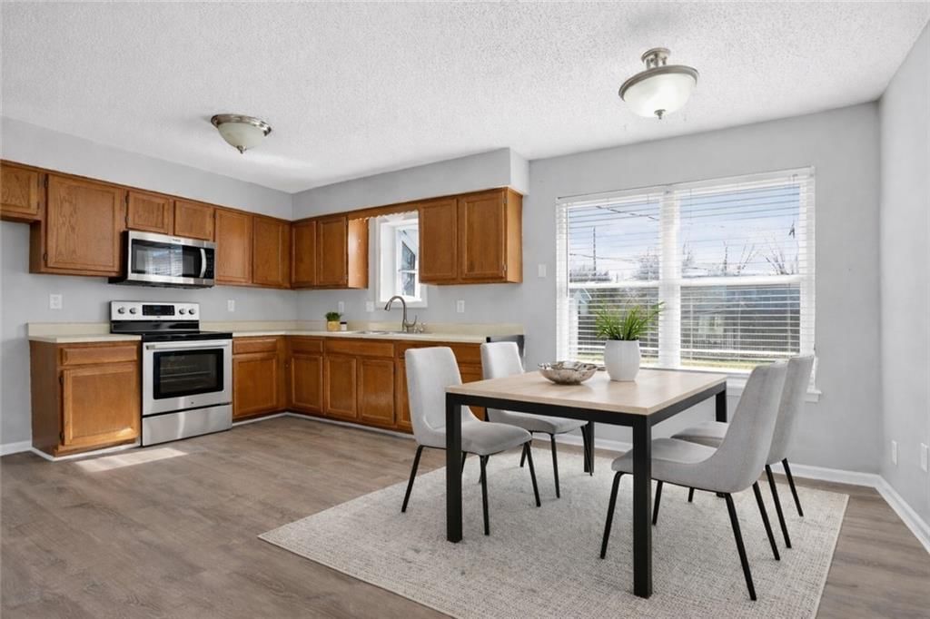 415 W Smith Street — photo 8