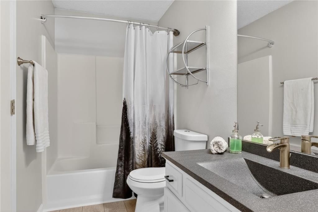 415 W Smith Street — photo 11