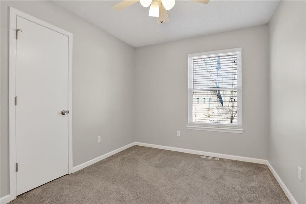 415 W Smith Street — photo 13
