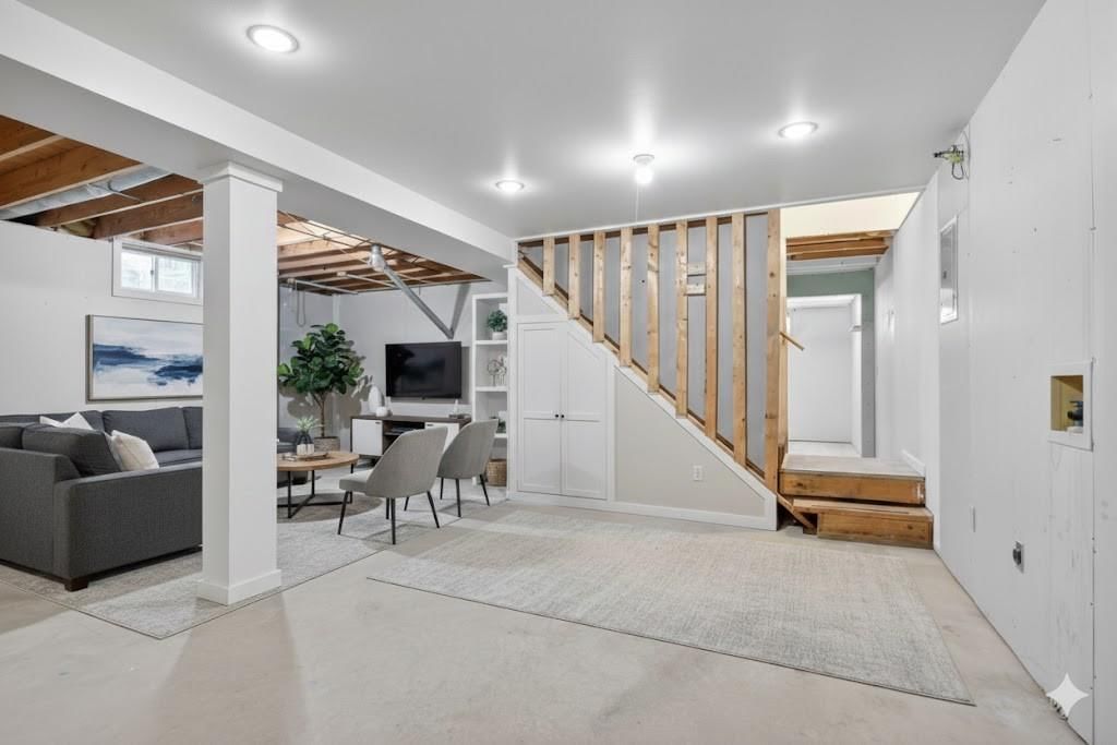415 W Smith Street — photo 18