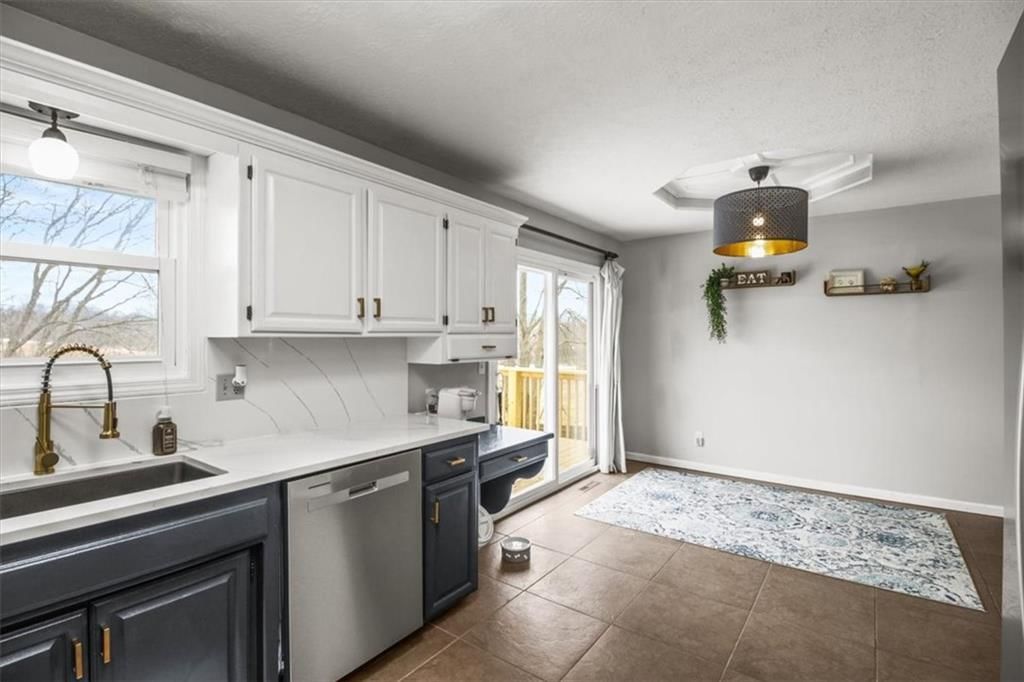 1048 SW Twin Creek Drive — photo 12
