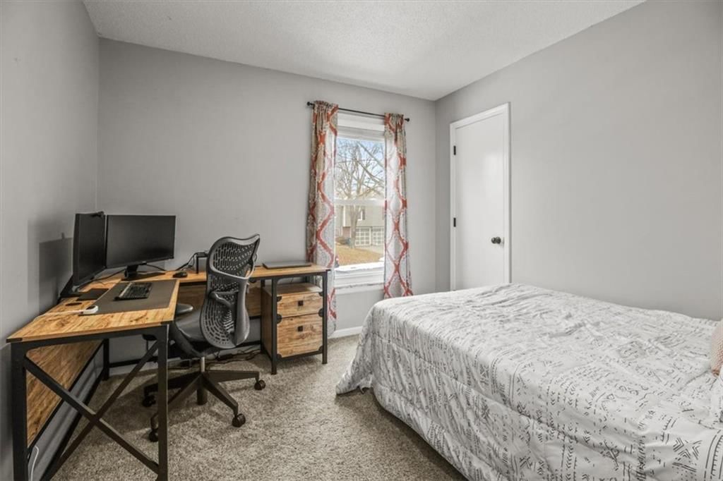1048 SW Twin Creek Drive — photo 20