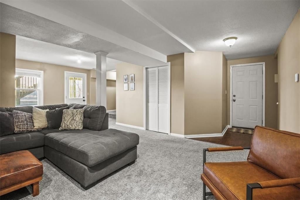 1048 SW Twin Creek Drive — photo 21