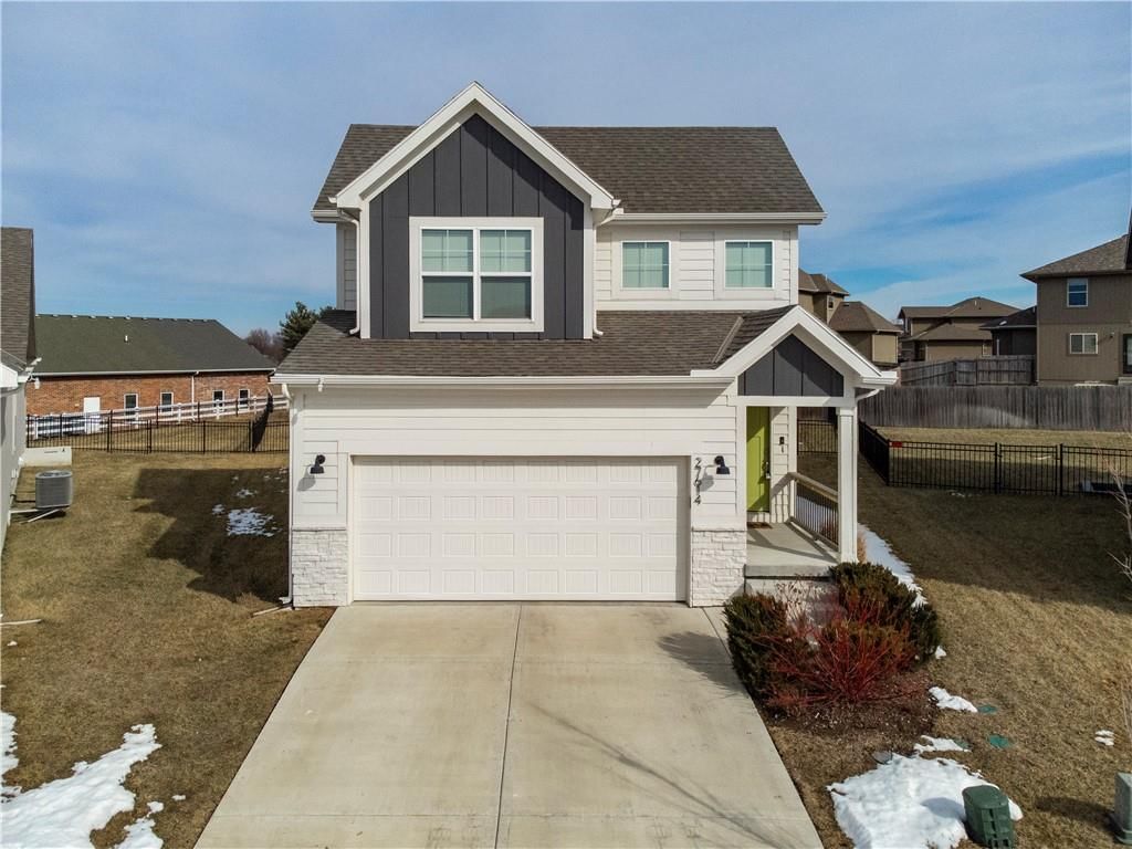 27614 E Red Fox Street — photo 2