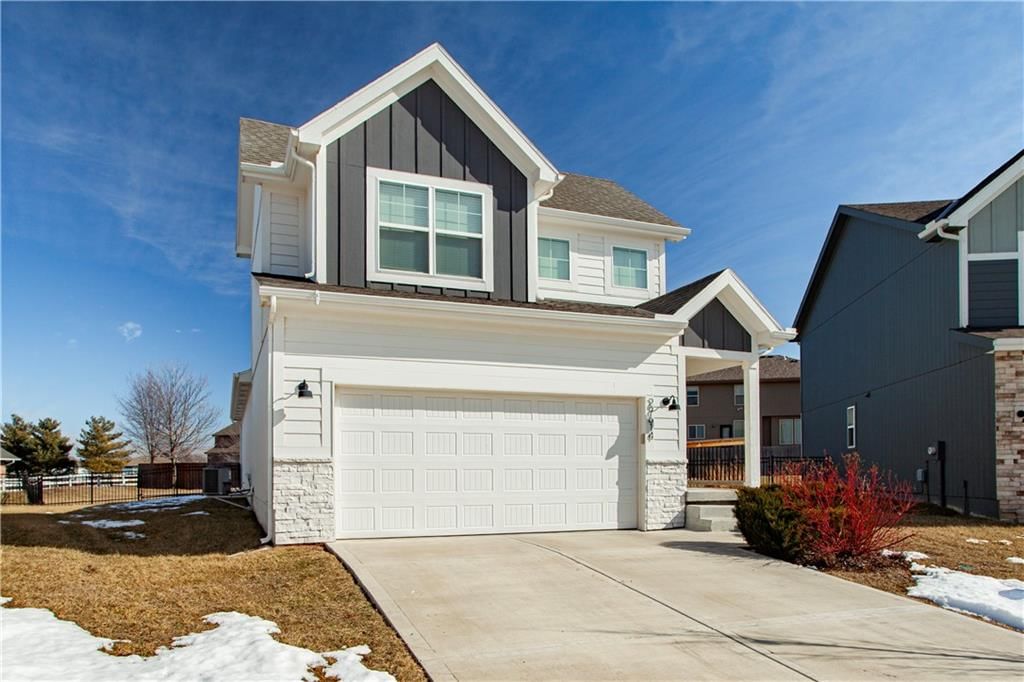 27614 E Red Fox Street — photo 3
