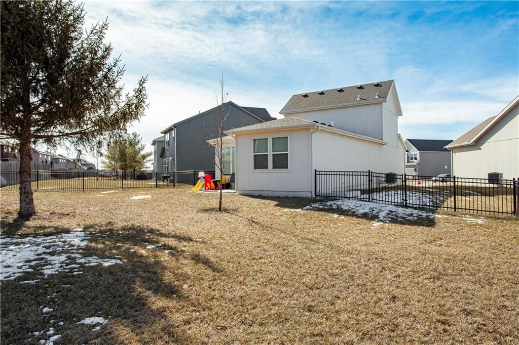 27614 E Red Fox Street — photo 31