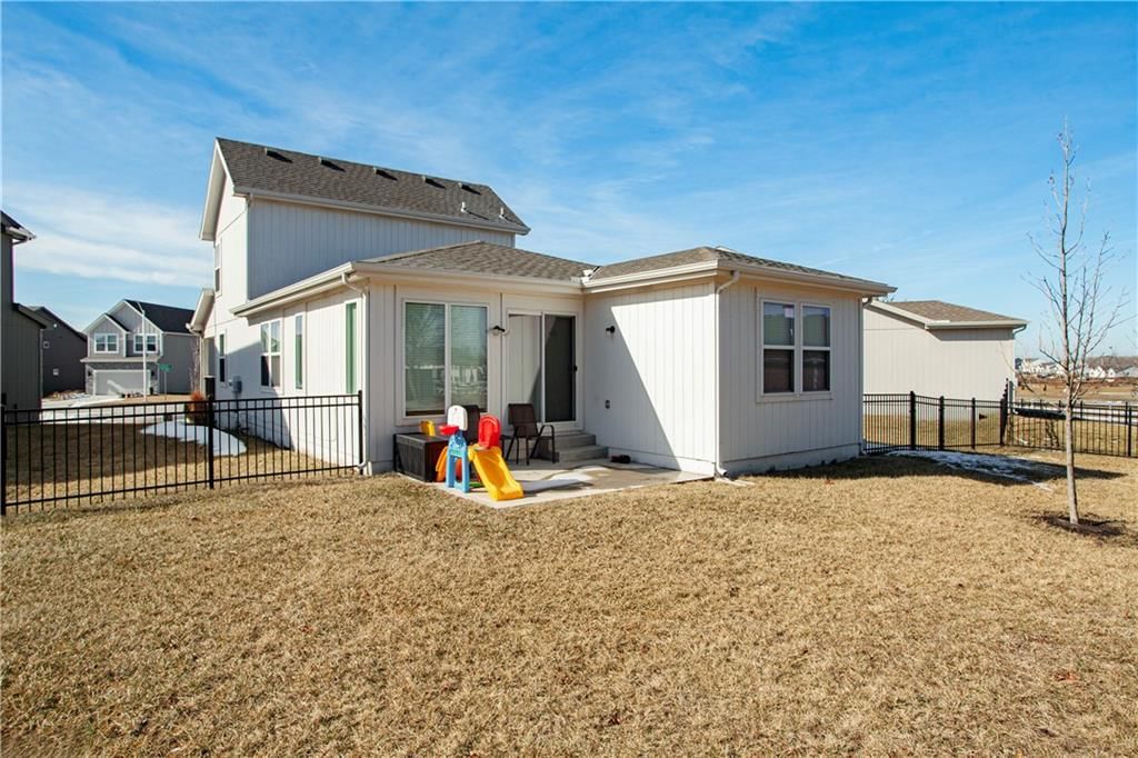 27614 E Red Fox Street — photo 33