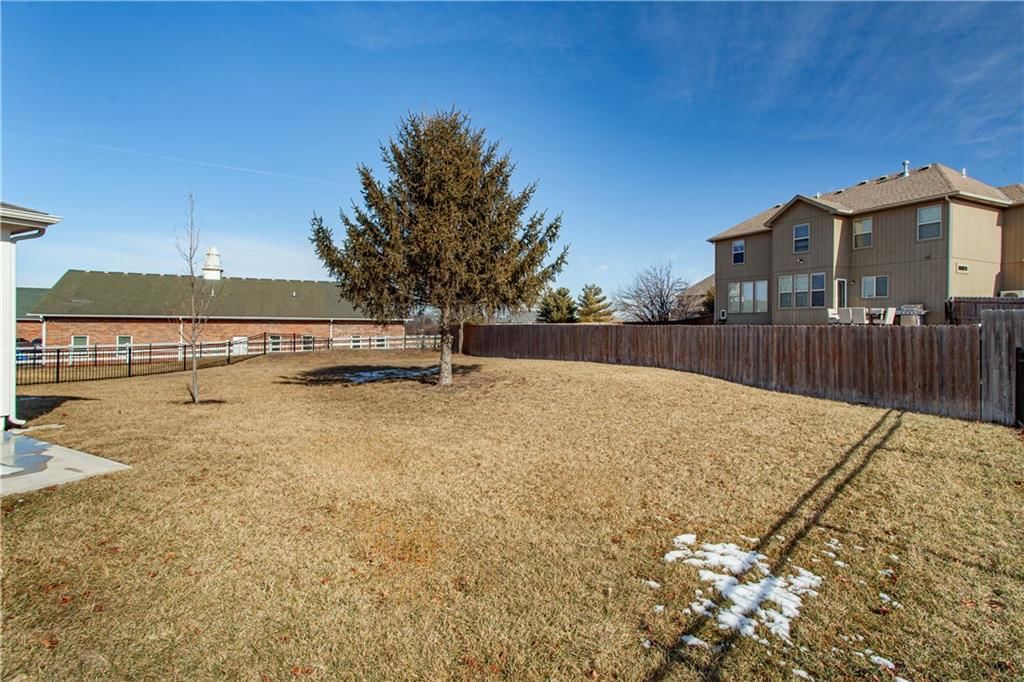 27614 E Red Fox Street — photo 34