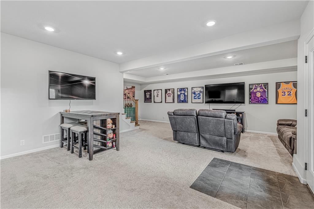 604 SW Meadowood Drive — photo 19