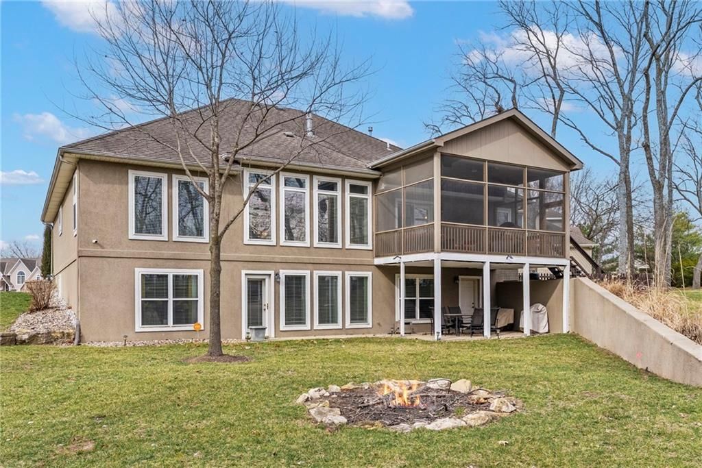 9705 Leslie Avenue — photo 34
