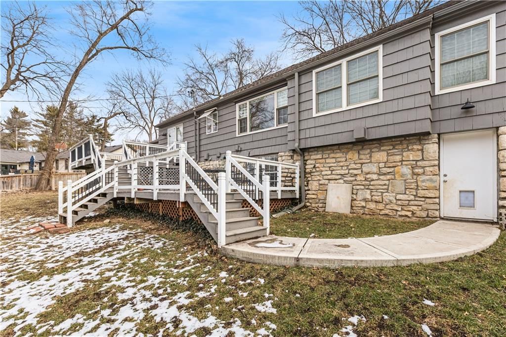 8302 CHEROKEE Lane — photo 31