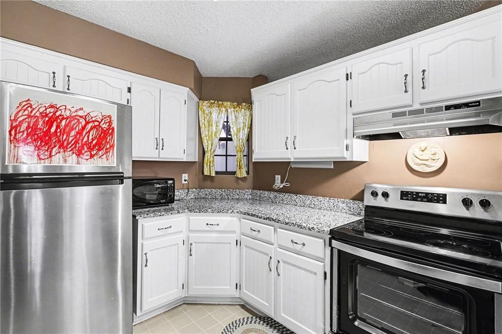 12213 HOLMES Lane — photo 11