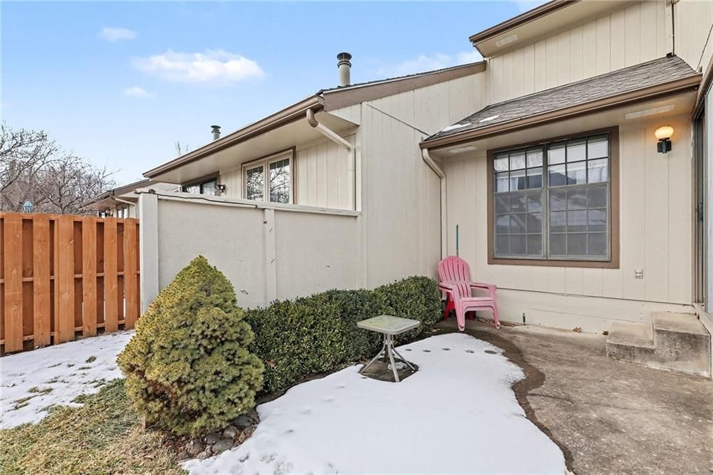 12213 HOLMES Lane — photo 22