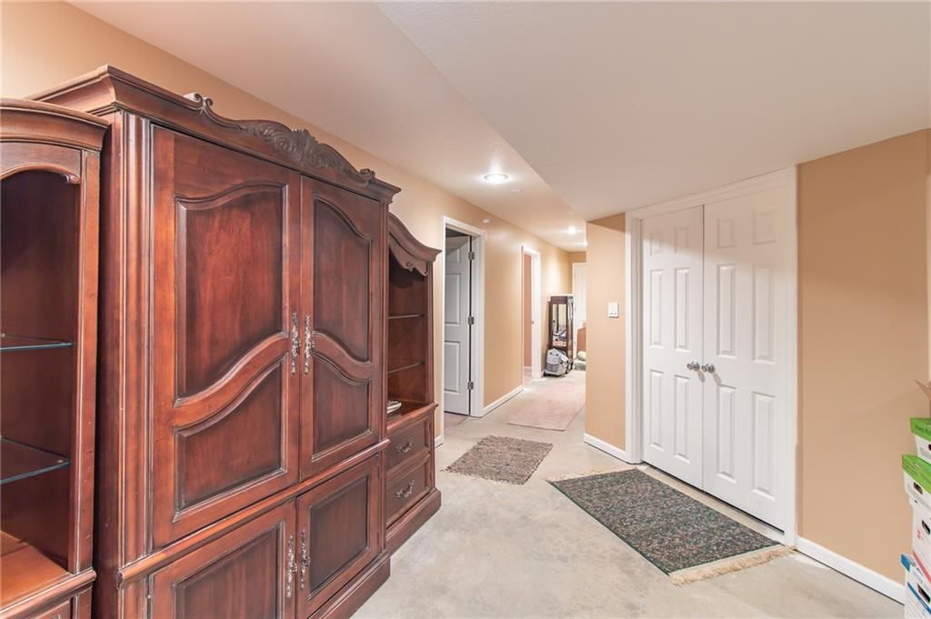 908 Golden Eagle Trail — photo 32