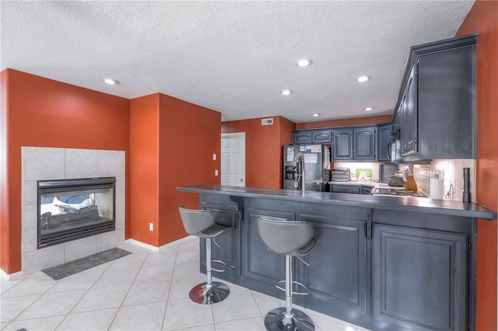 3336 S COCHISE Avenue — photo 23