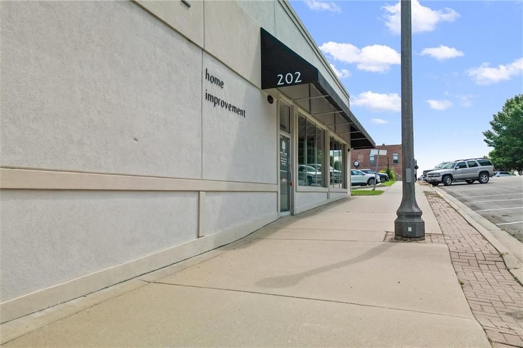 202 W North Main Street — photo 4