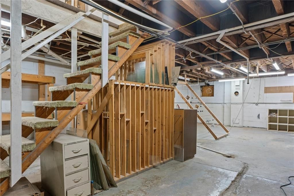 202 W North Main Street — photo 28