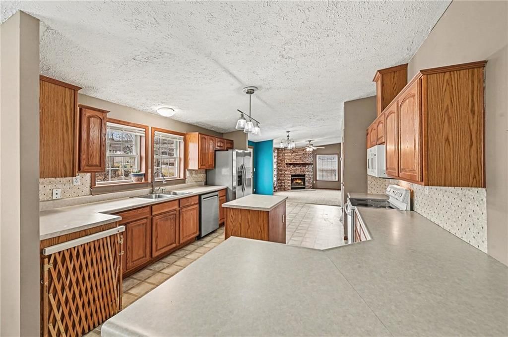 1755 SW 214th Street — photo 9