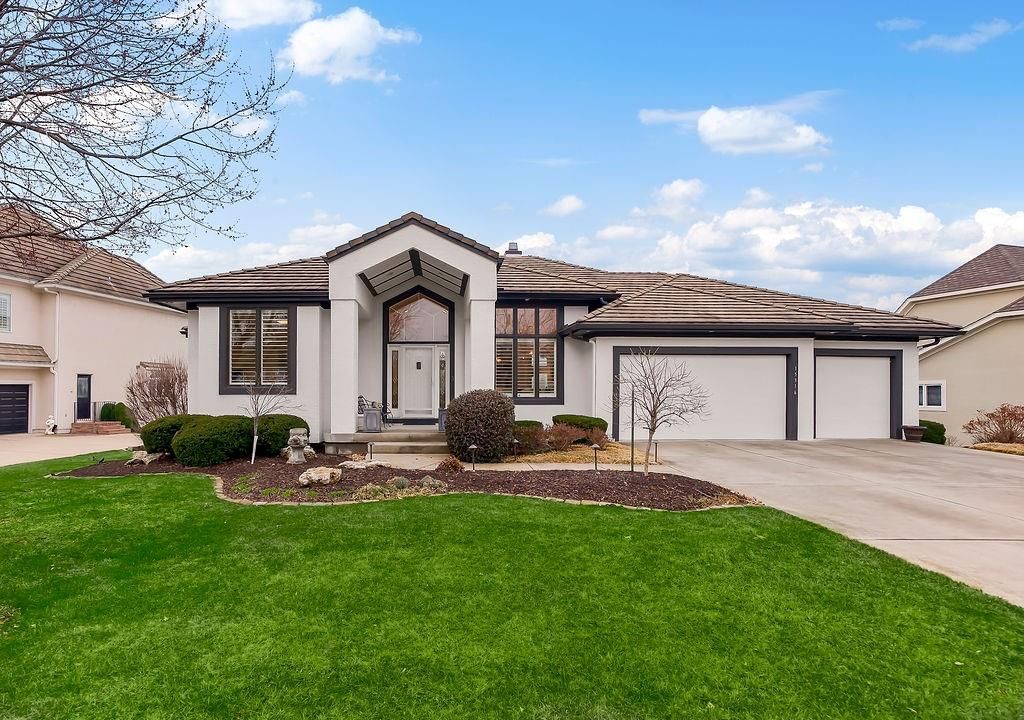 15316 Iron Horse Circle — photo 3