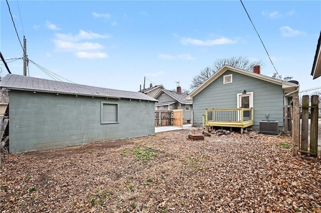 1020 E 22nd Avenue — photo 25