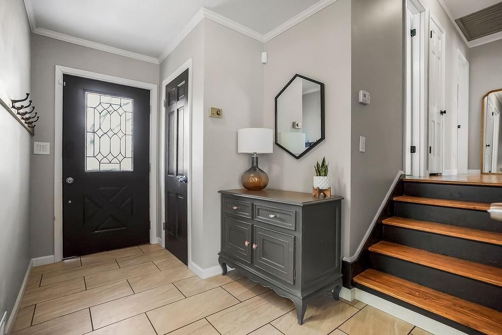 10816 Oak Street — photo 2