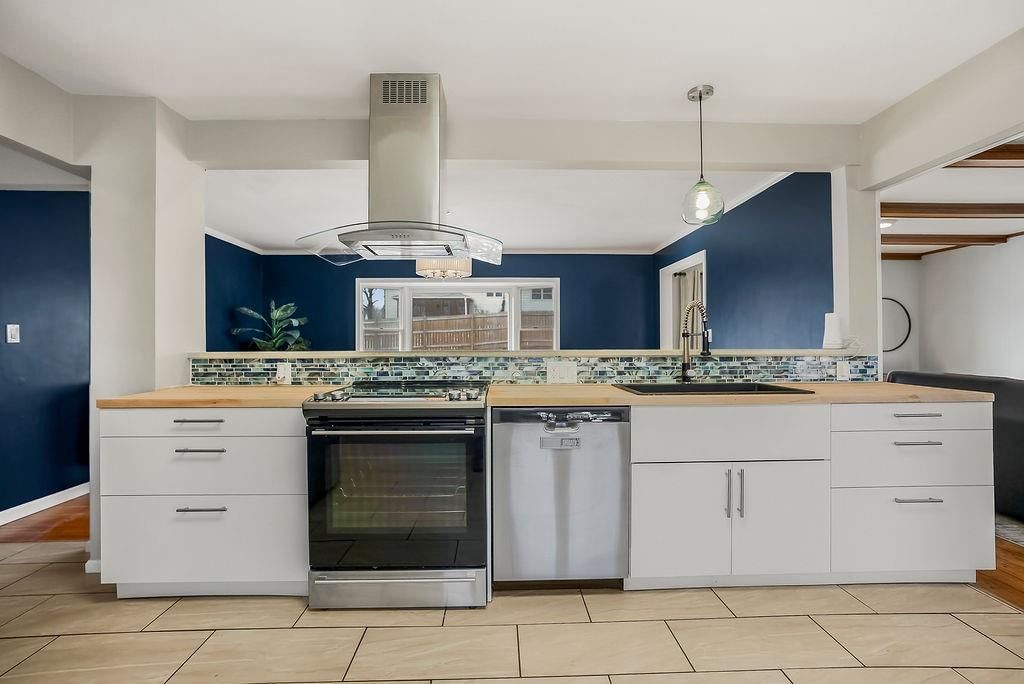 10816 Oak Street — photo 5