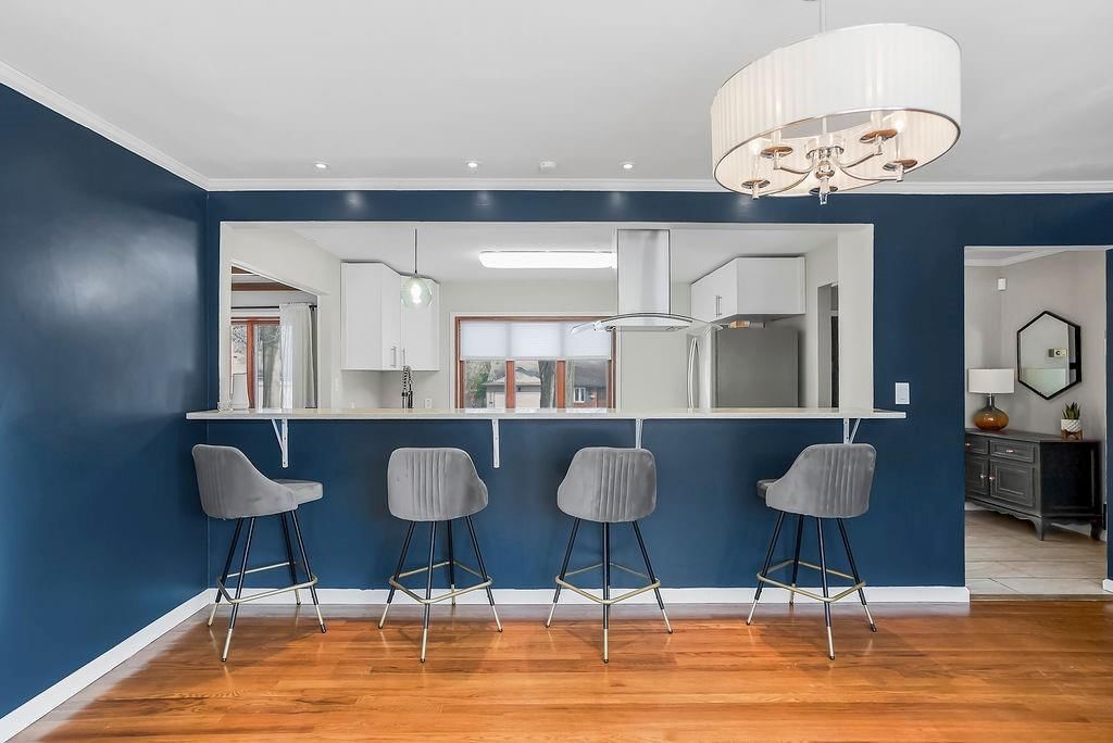 10816 Oak Street — photo 8
