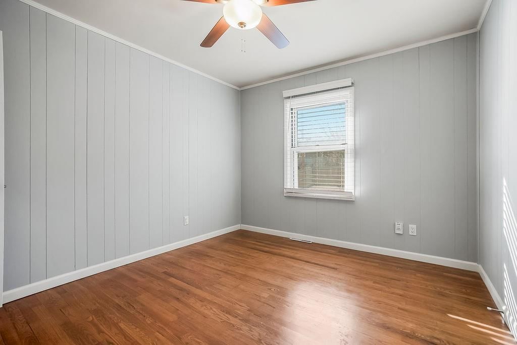 10816 Oak Street — photo 17