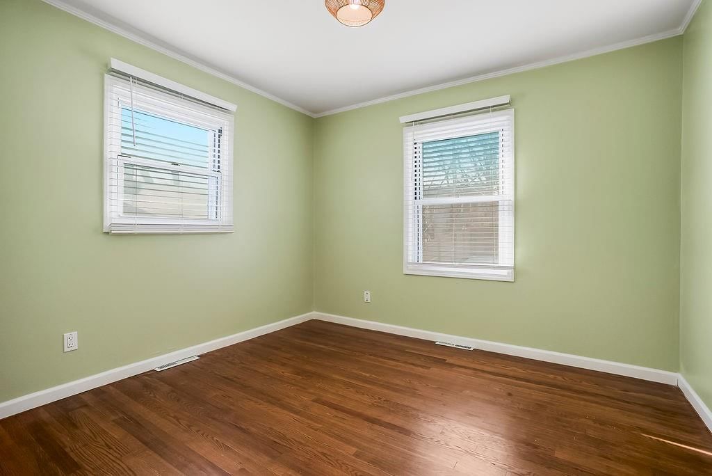 10816 Oak Street — photo 21