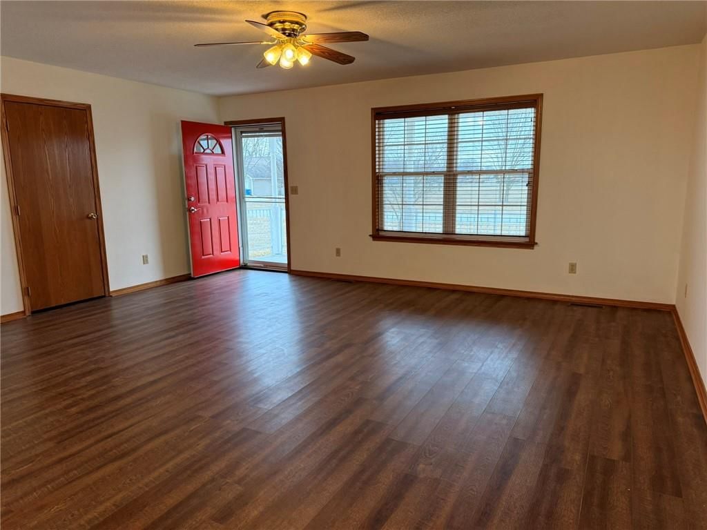 1007 N Main Street — photo 6