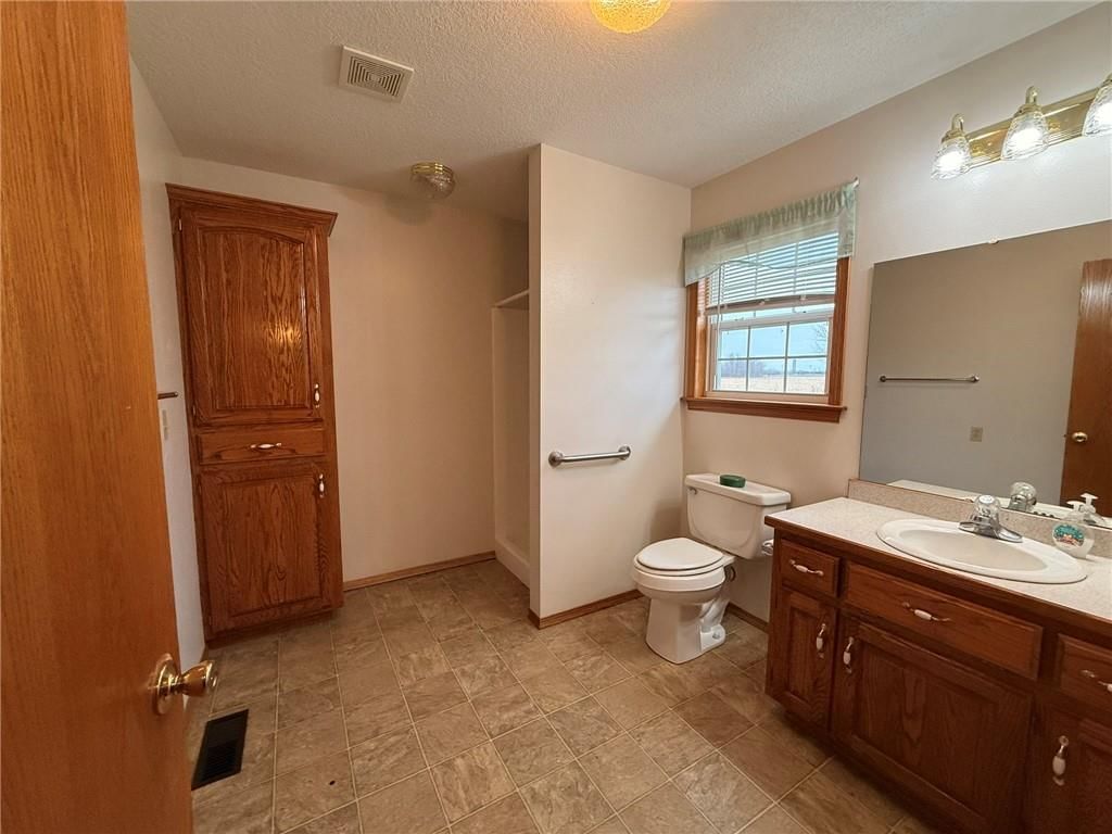 1007 N Main Street — photo 21