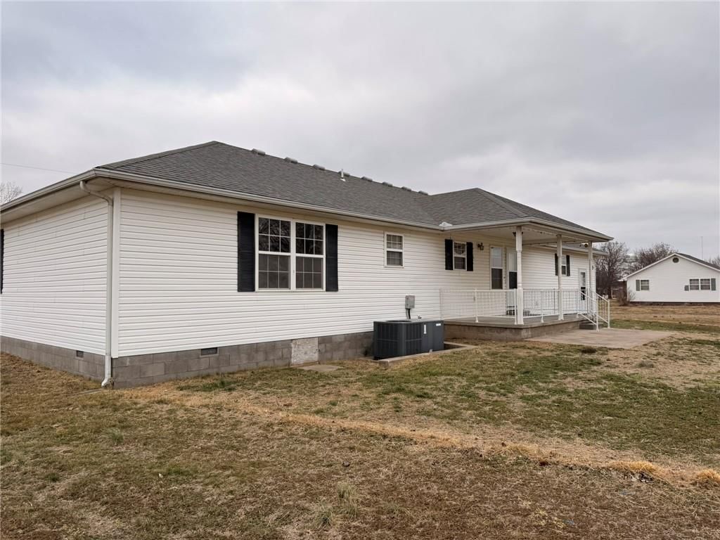 1007 N Main Street — photo 31