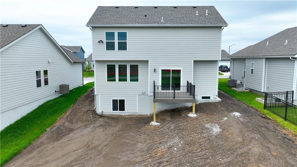 9641 N Colrain Avenue — photo 34