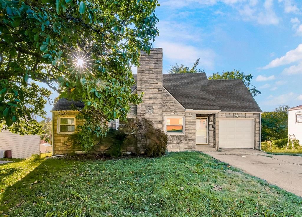 4428 N MONROE Avenue, Kansas City, MO