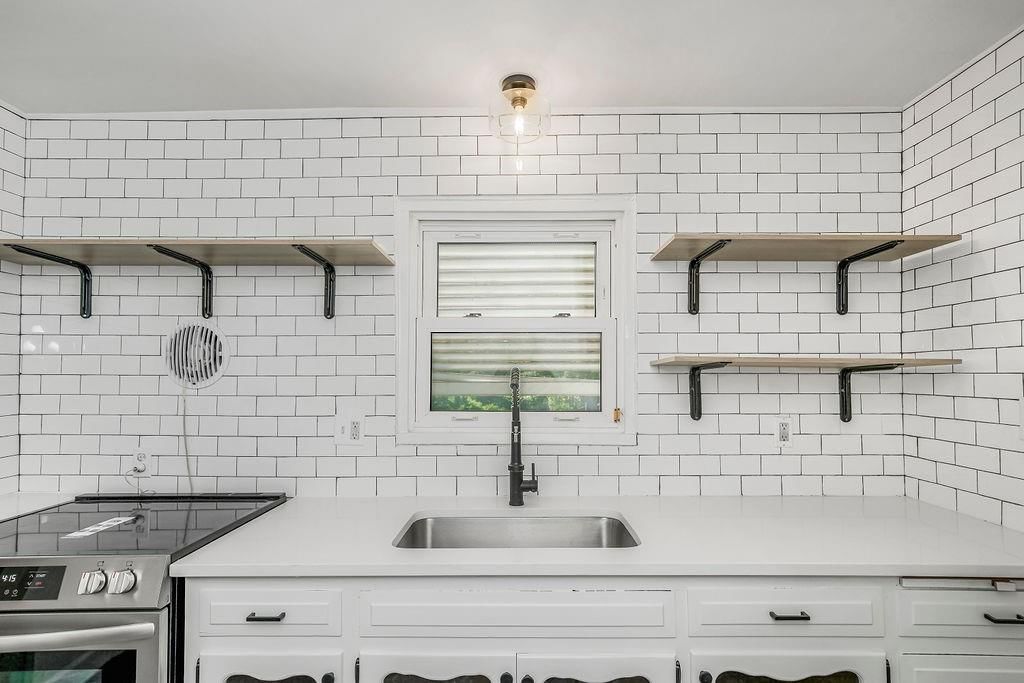 4428 N MONROE Avenue — photo 12
