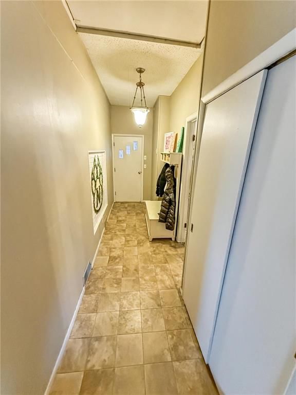 320 W EDWARDS Street — photo 8
