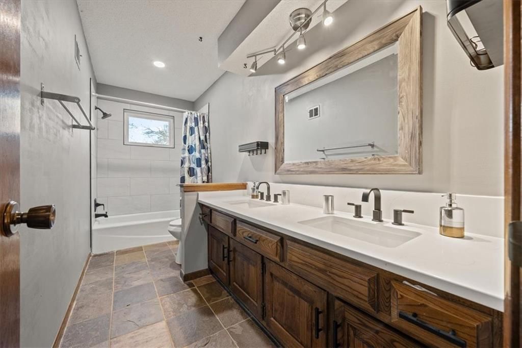 13408 W 78TH Terrace — photo 25
