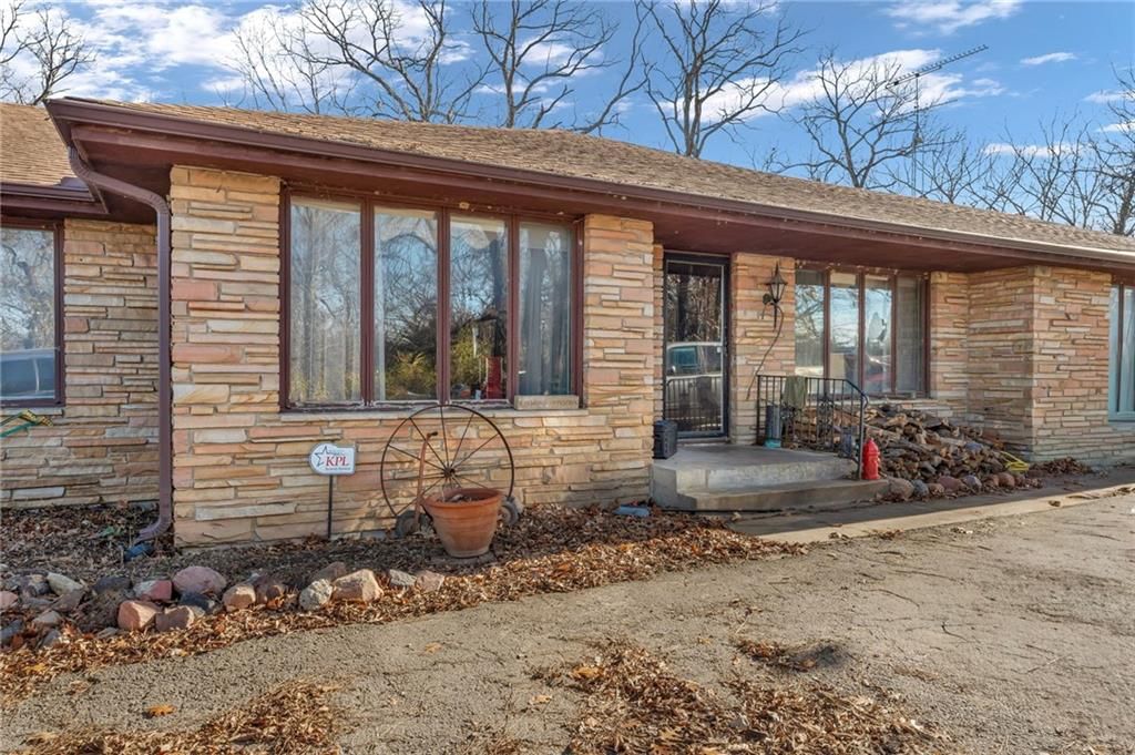 141 & 127 SW Urish Road — photo 6