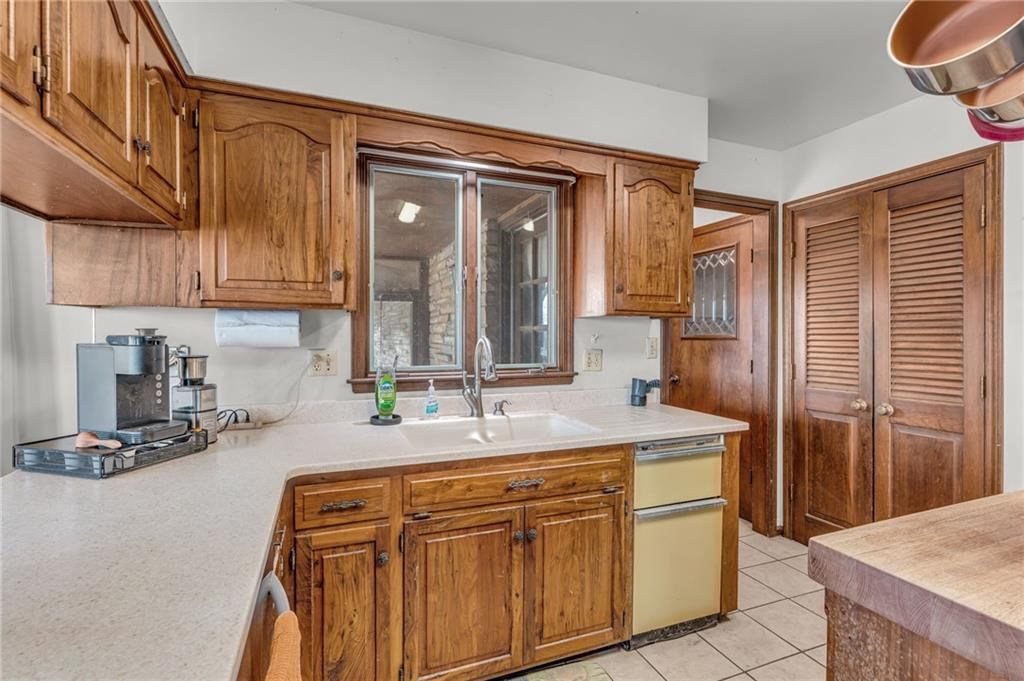 141 & 127 SW Urish Road — photo 13