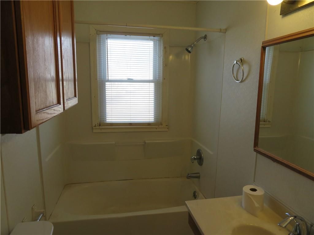 4 E Virginia Street — photo 15