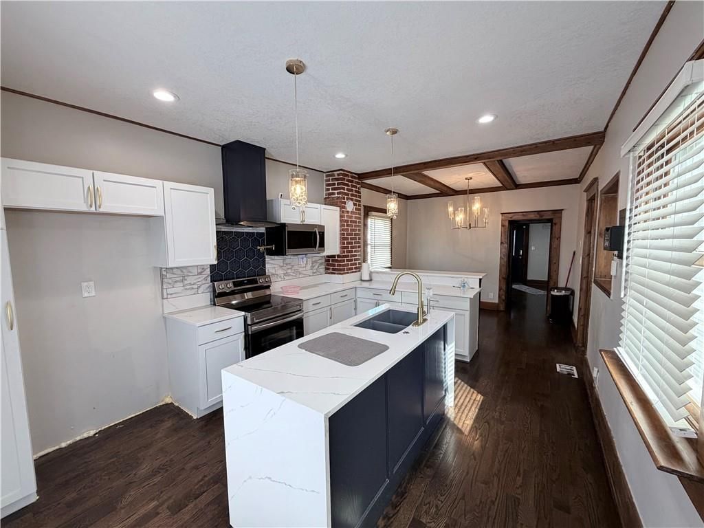 2941 Victor Street — photo 9