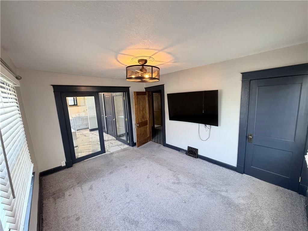 2941 Victor Street — photo 16