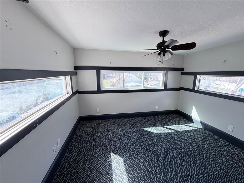 2941 Victor Street — photo 27
